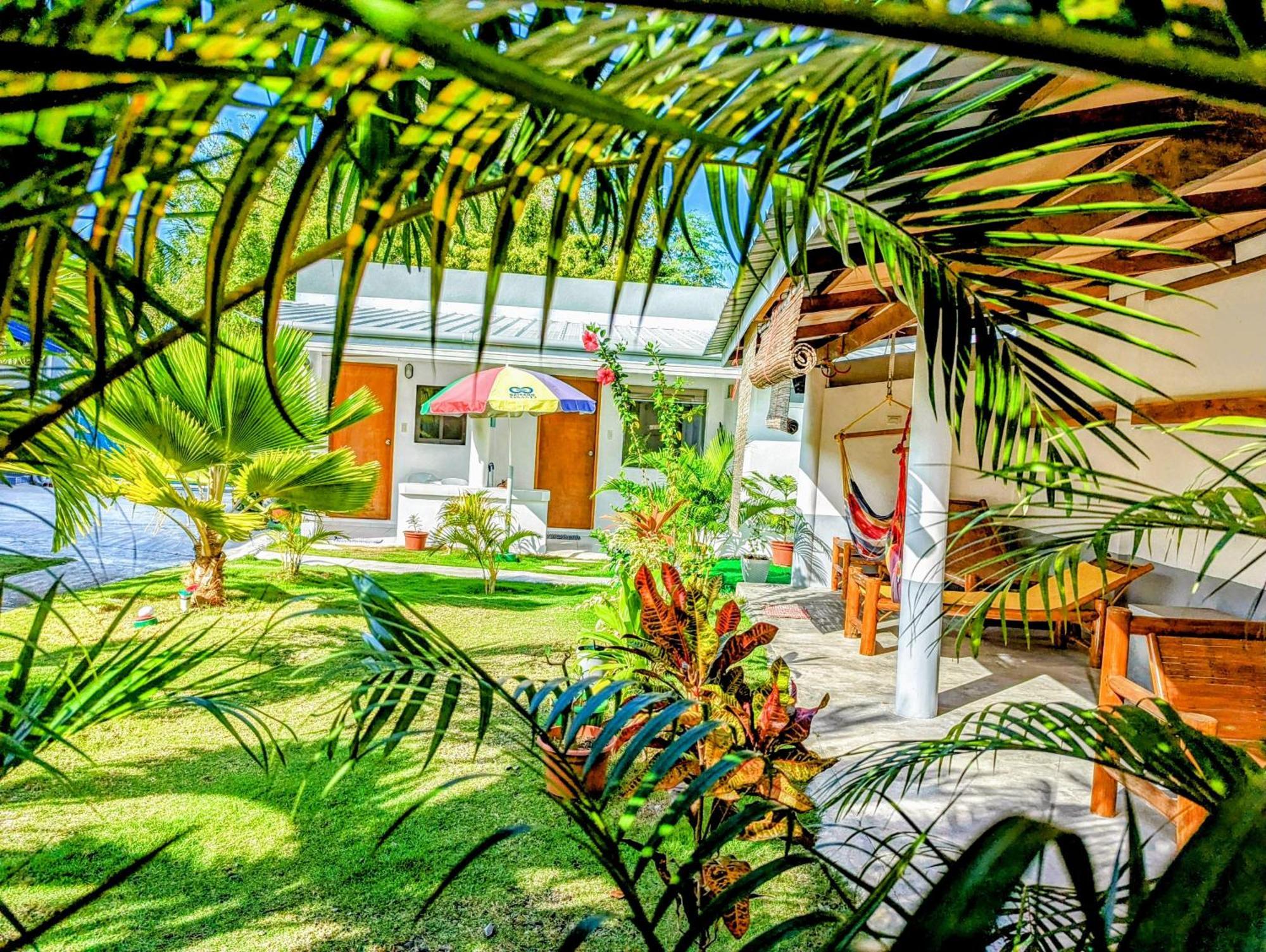 Astillo'S Guest Houses Moalboal Kültér fotó